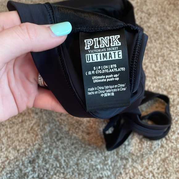Victoria’s Secret PINK SportsBra - Picture 3 of 4